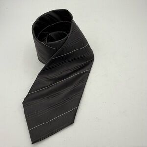 Zegna 100% Seta Silk Tie Men’s Gray White Stripe Necktie 58”. Width 3.5